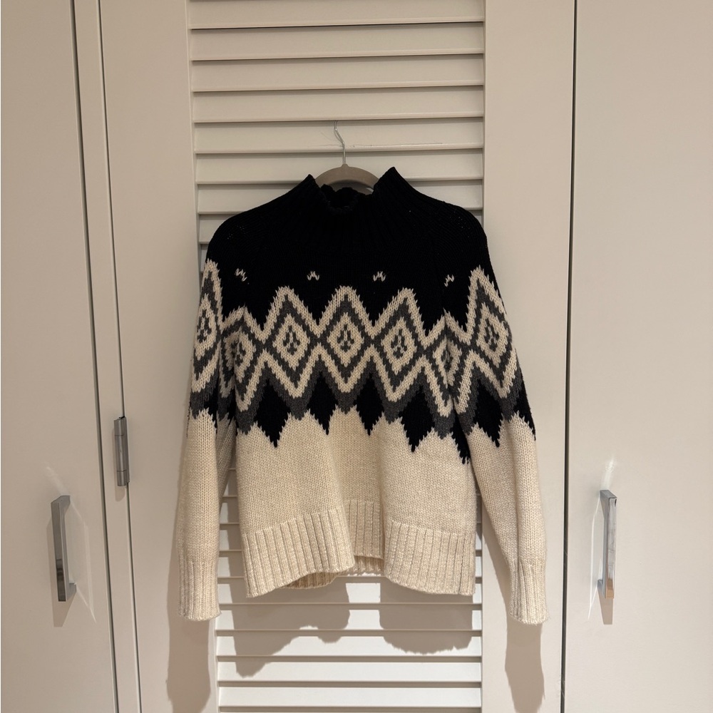 Banana Republic Black and Cream Geometric Turtleneck Sweater